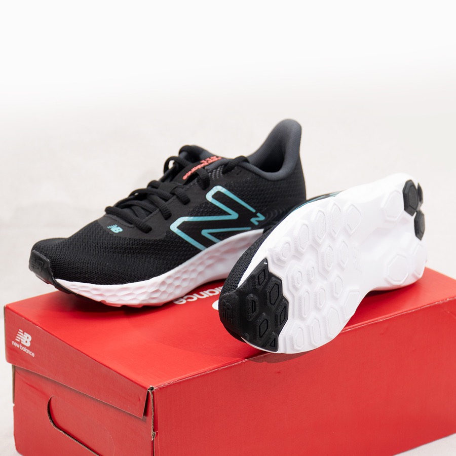 New Balance 411CM3