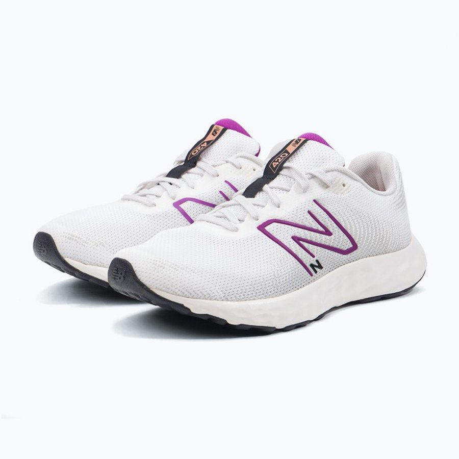 New Balance 420